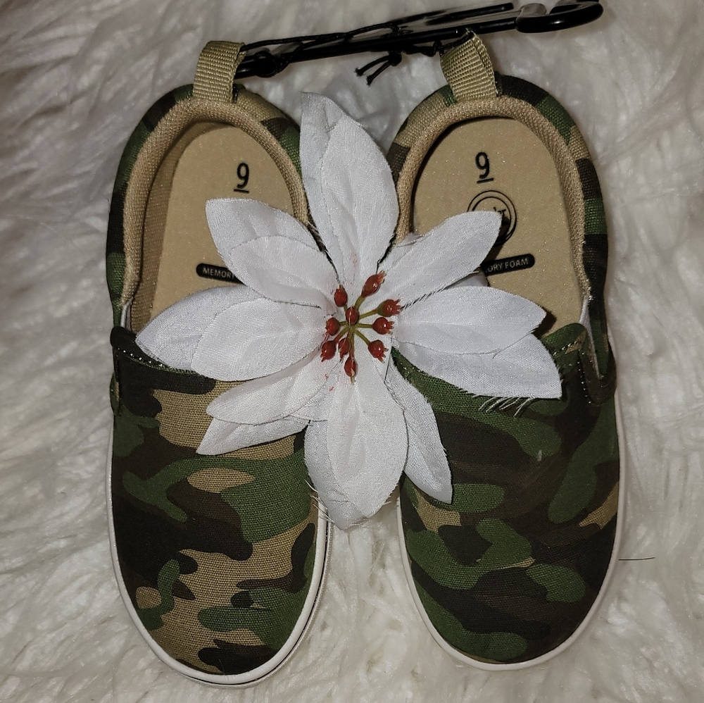 🆕️👟Wonder Nation Toddler Camouflage Print Sneaker, Sz 9